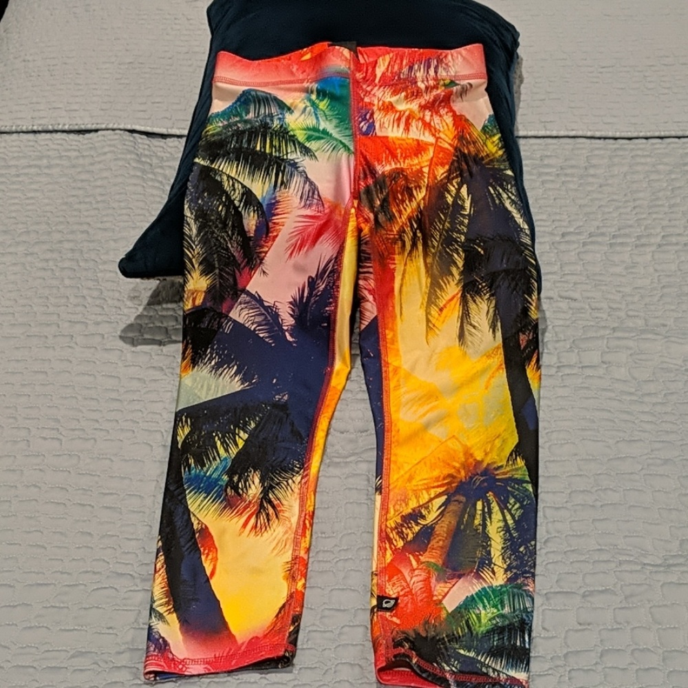 Terez Crop Leggings XS Palm Trees